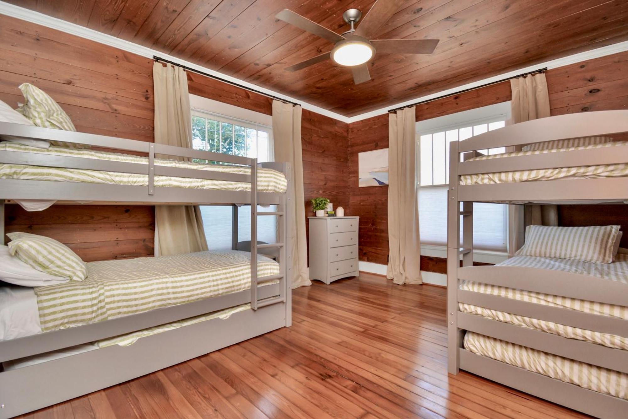 Coastal Craftsman- Walk To Beach & Pleasure Pier- As Seen On 'Restoring Galveston' 外观 照片