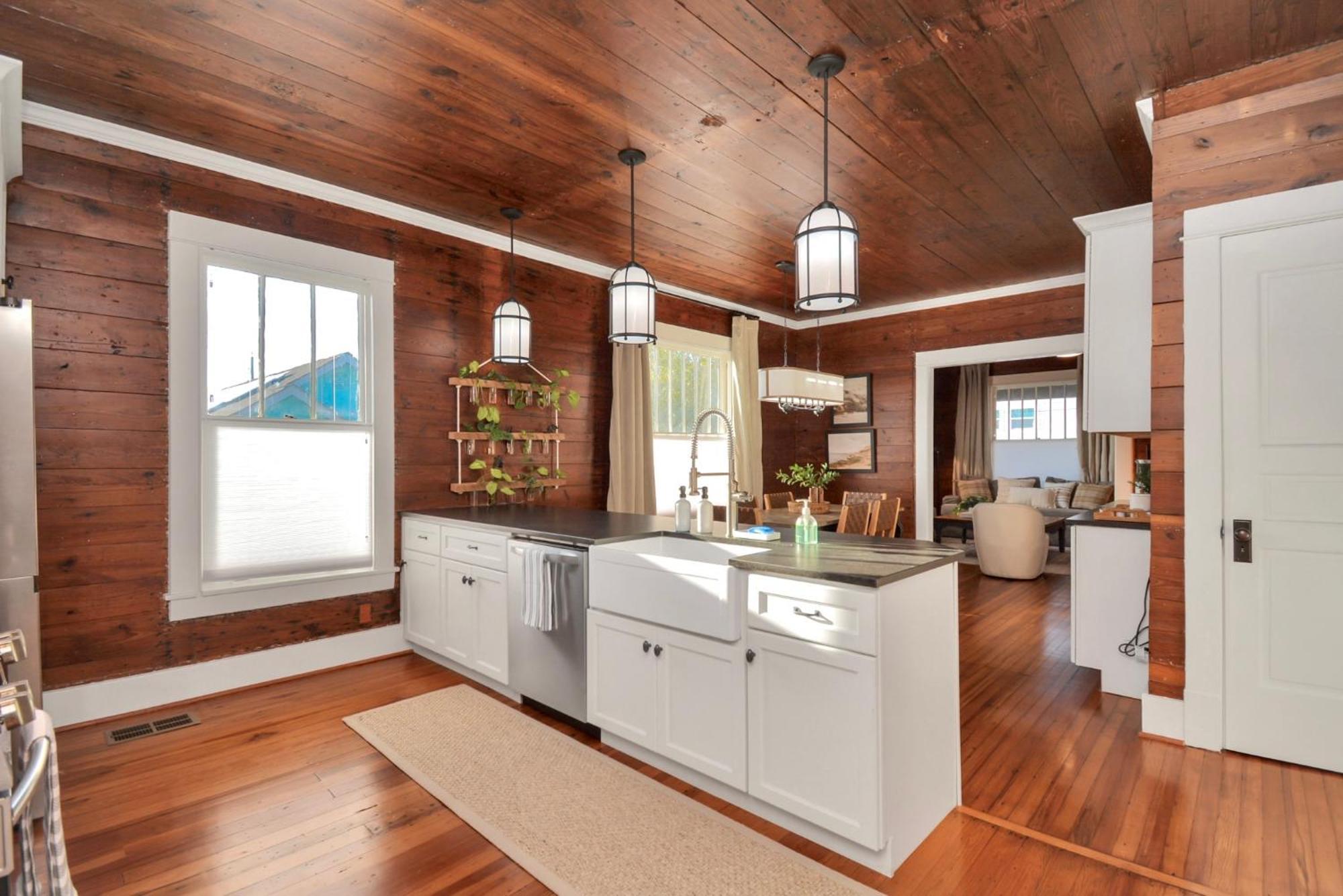 Coastal Craftsman- Walk To Beach & Pleasure Pier- As Seen On 'Restoring Galveston' 外观 照片